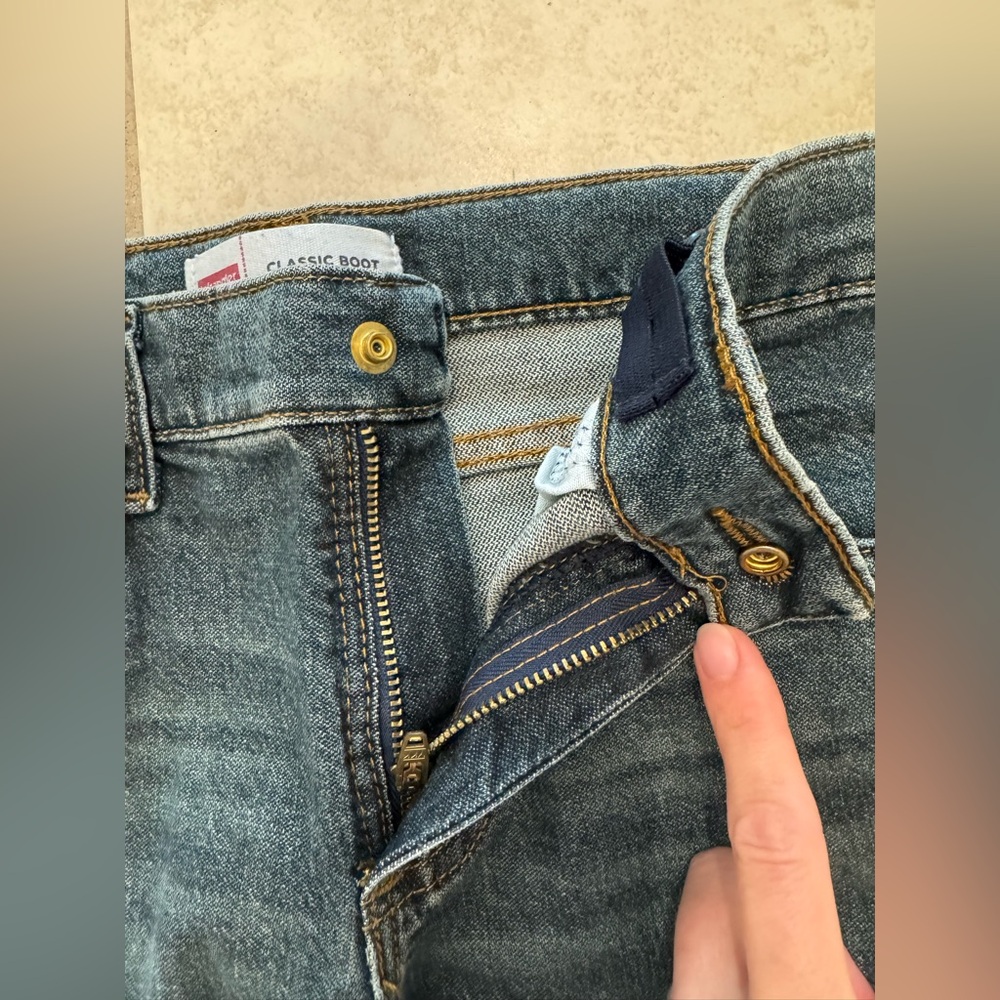 Wrangler Boys Relaxed Fit Blue Jeans 6 regular - Picture 4 of 6